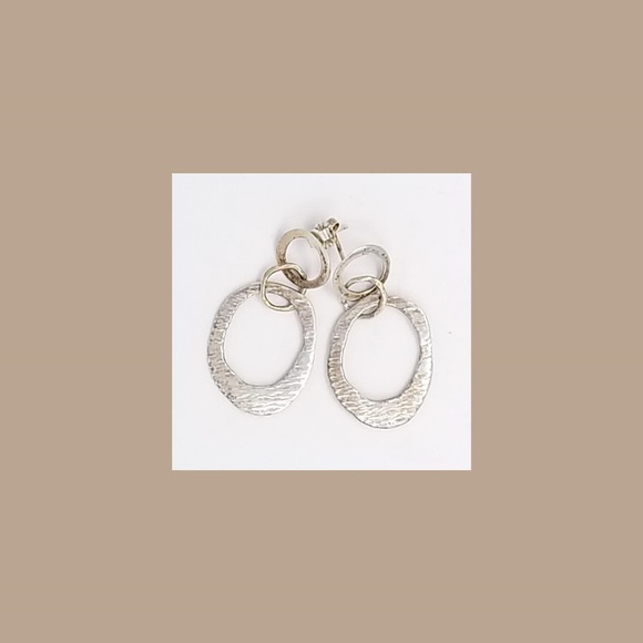 Silpada Jewelry - Silpada .925 Interlocking Hoop Earrings - Retired